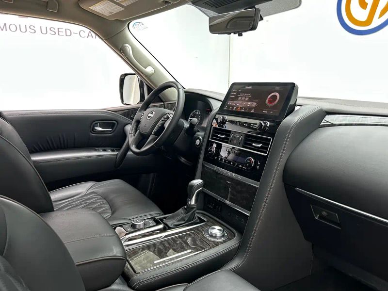 Nissan armada