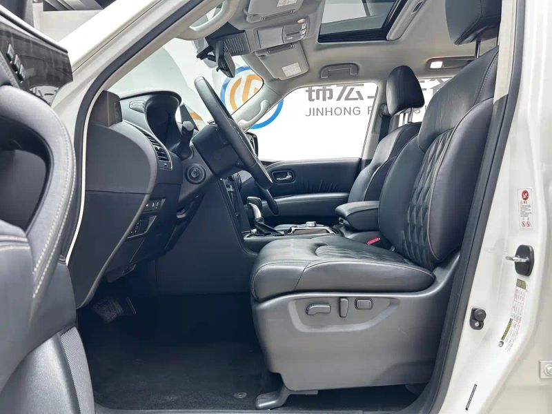 Nissan armada