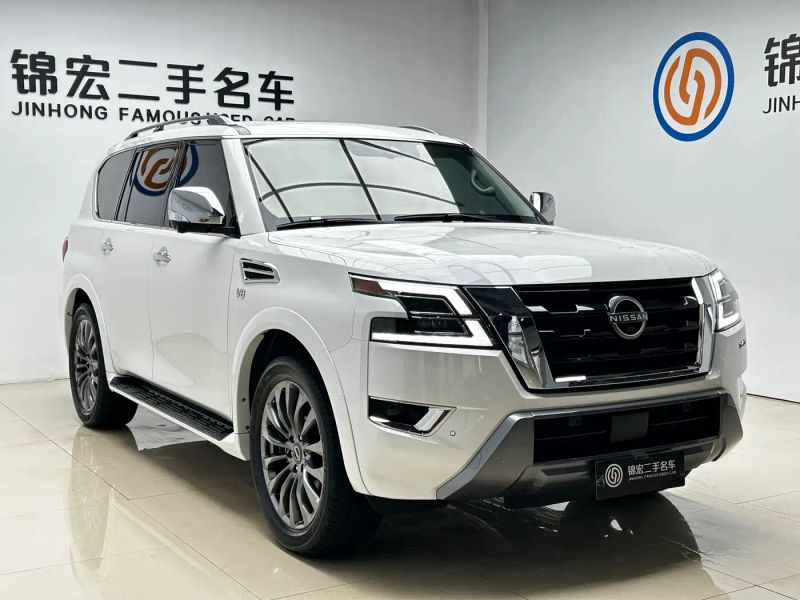 Nissan armada