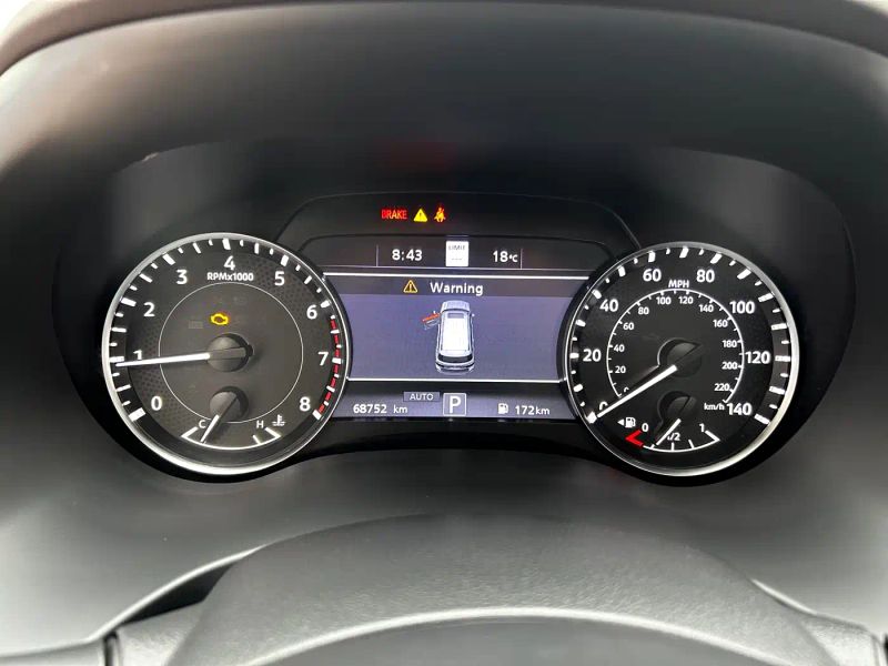 Nissan armada