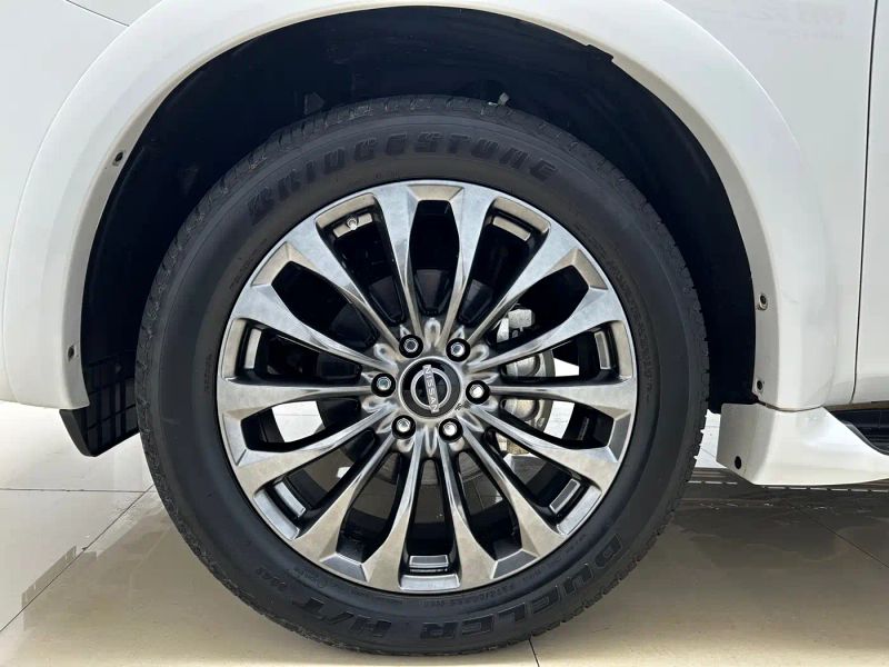 Nissan armada