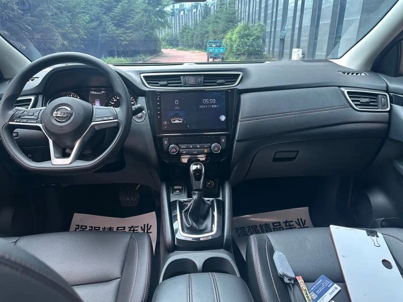Nissan qashqai