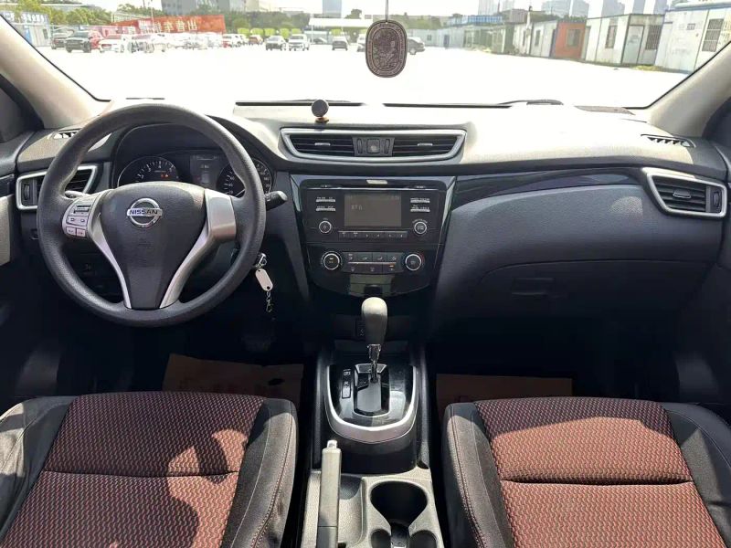 Nissan qashqai