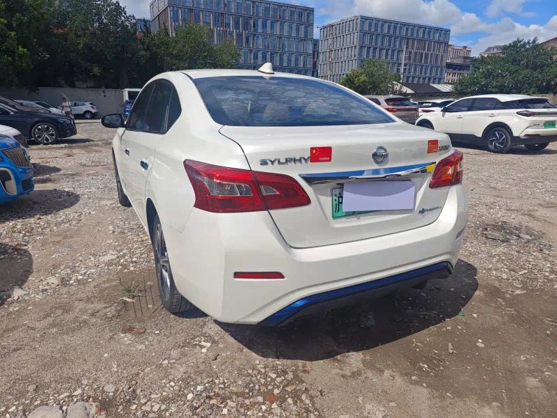 Nissan pure-electric