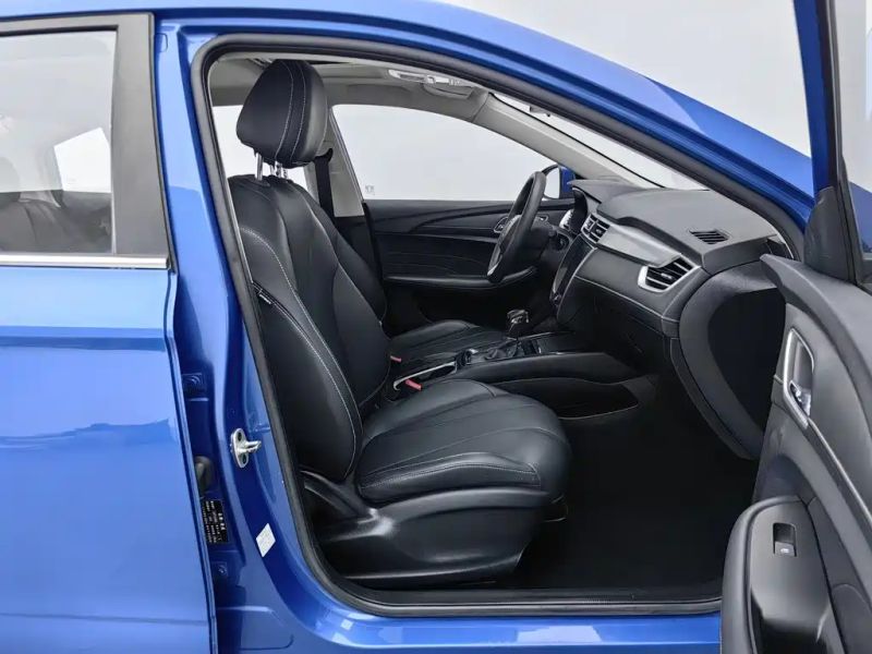 Roewe i5