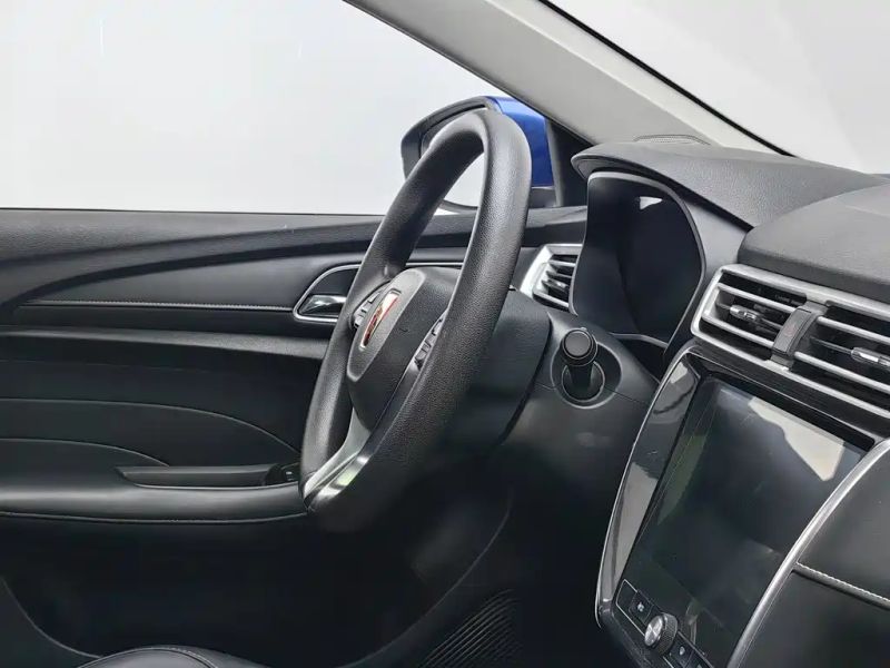 Roewe i5