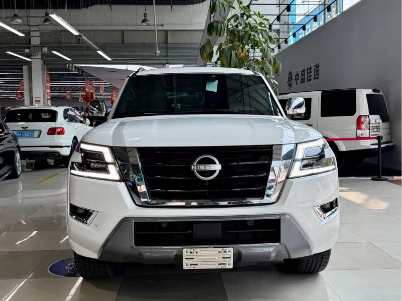 Nissan armada