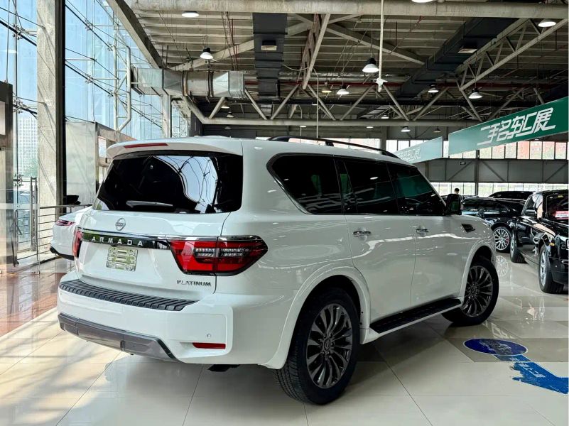 Nissan armada