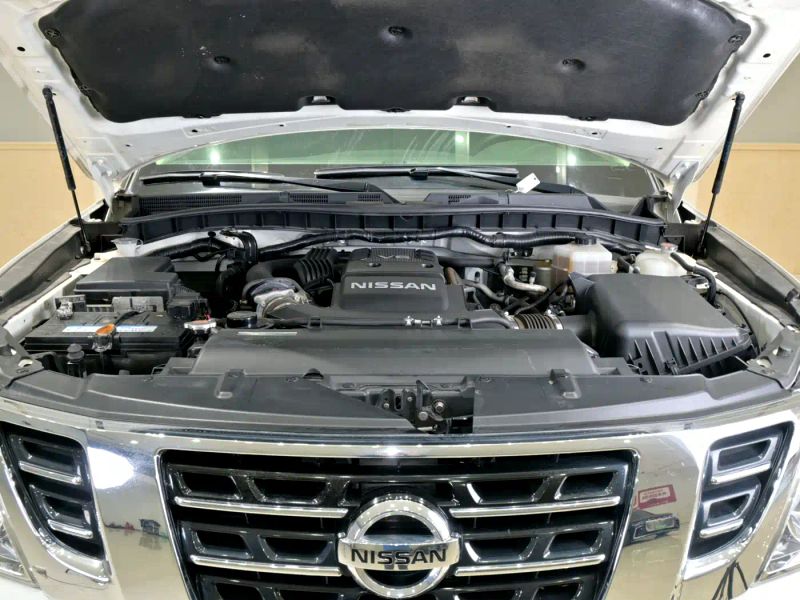 Nissan y62