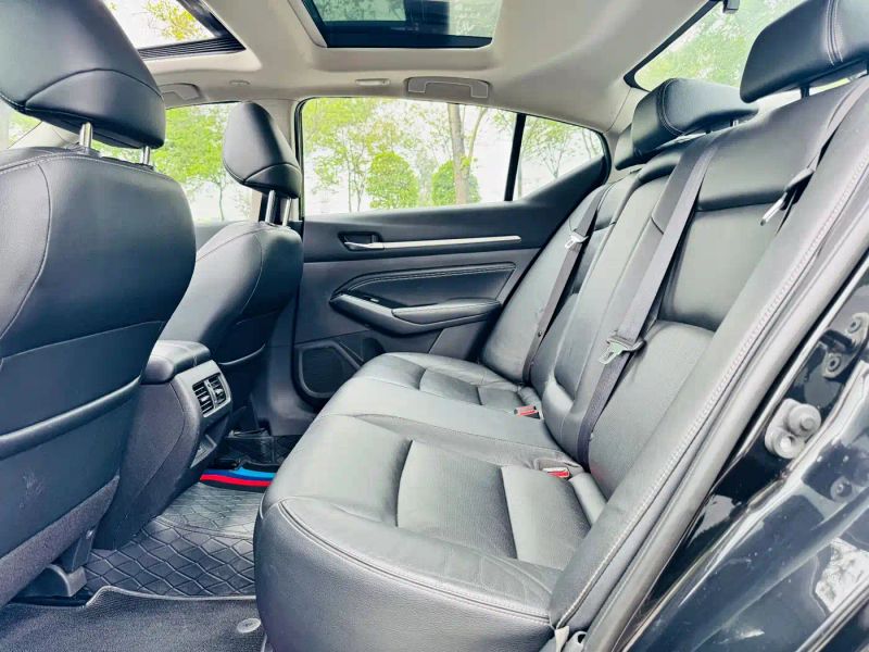 Nissan altima