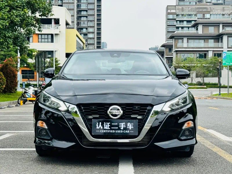 Nissan altima