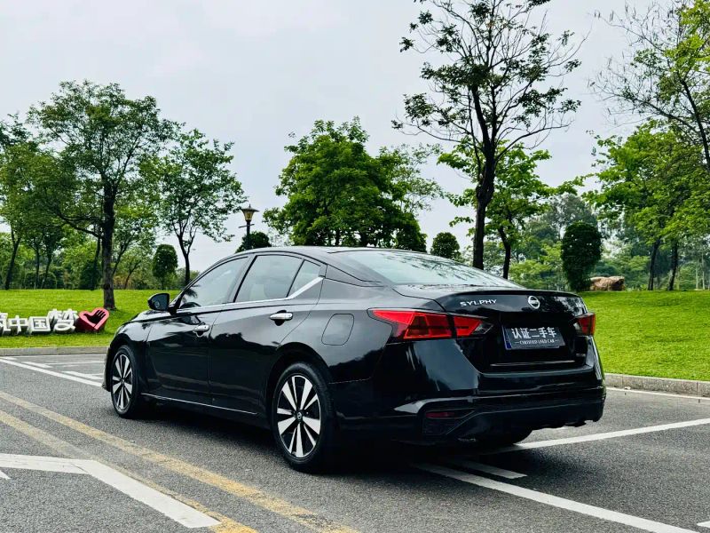 Nissan altima
