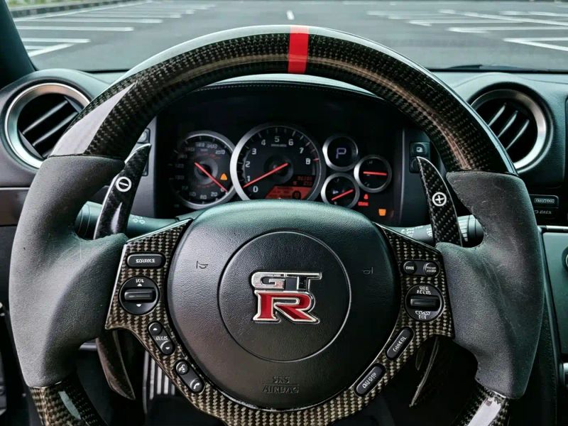 Nissan GT-R