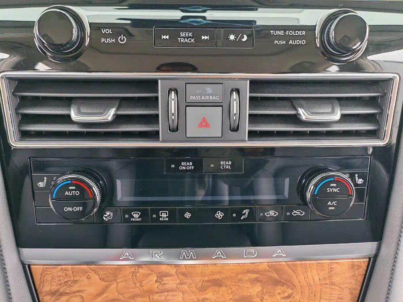Nissan armada