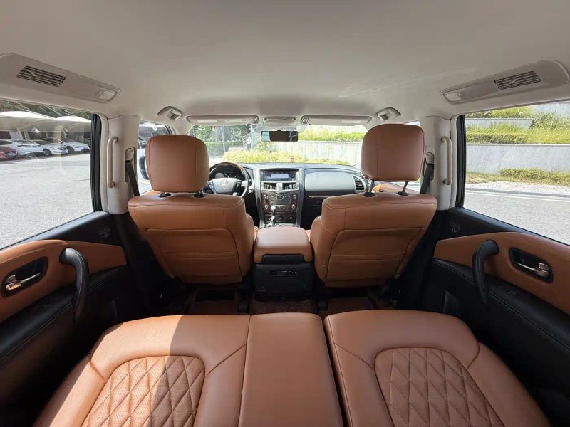 Nissan y62