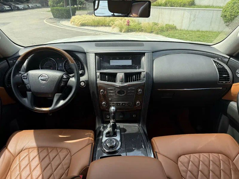 Nissan y62