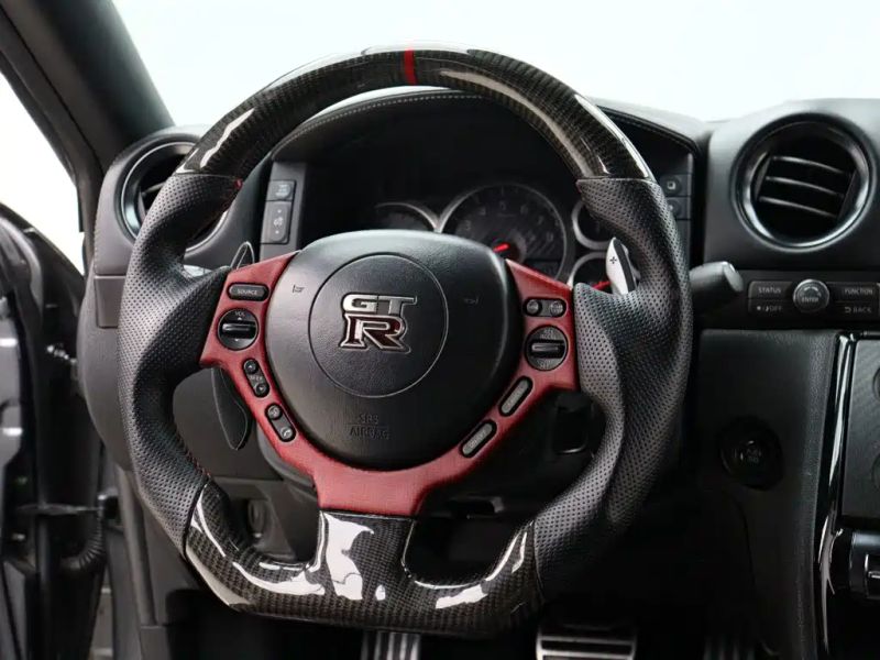 Nissan GT-R