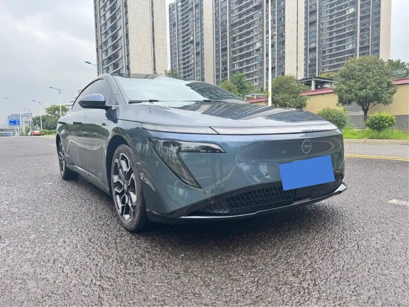 Nissan nissan