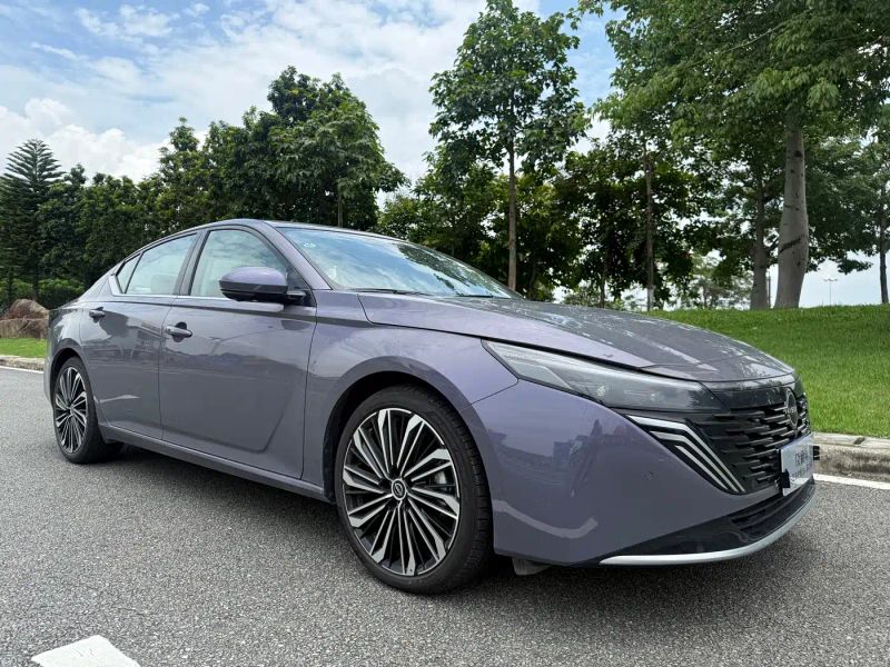 Nissan altima