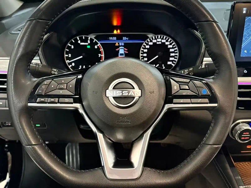 Nissan altima