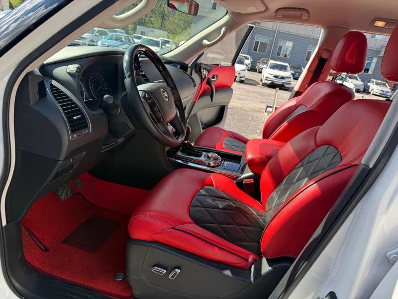 Nissan y62