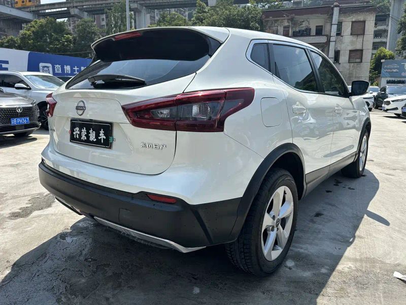 Nissan qashqai