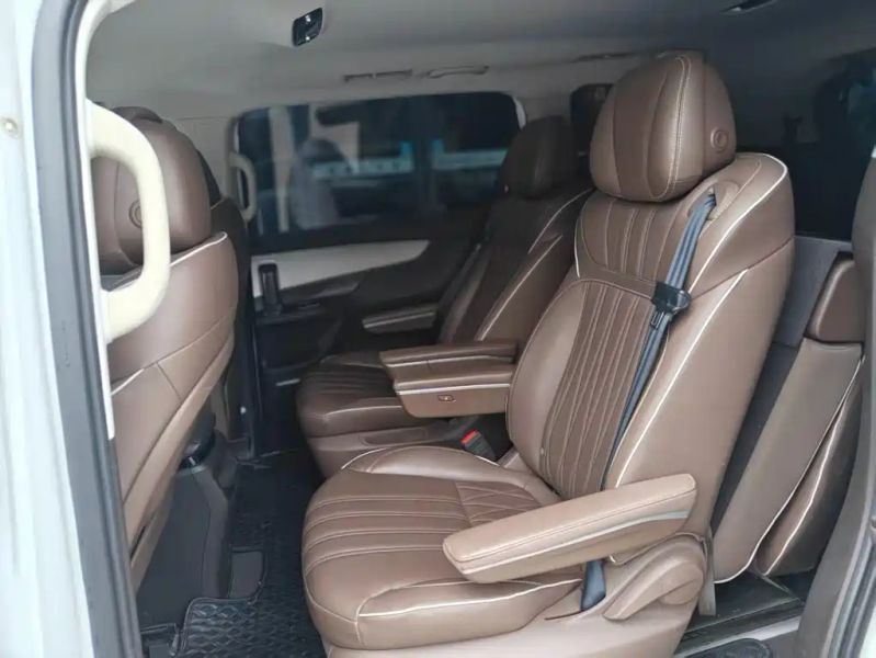 Roewe imax8