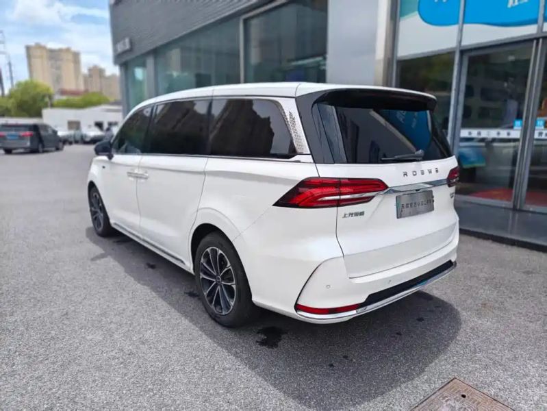 Roewe imax8