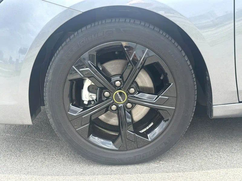 Roewe i6-max