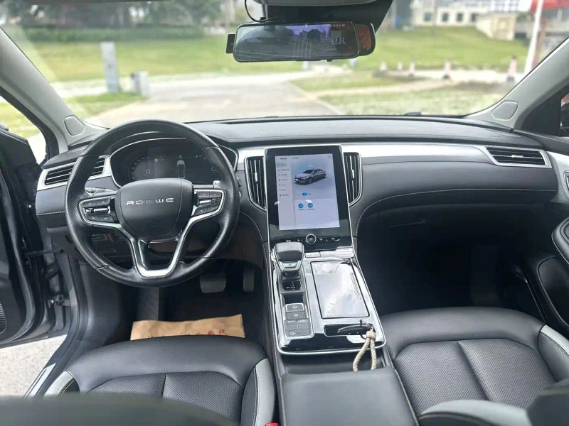 Roewe i6-max