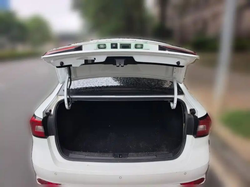 Roewe i5