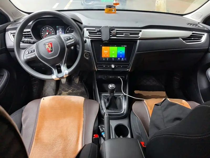 Roewe i5