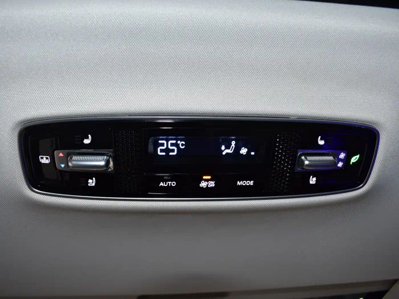 Roewe imax8