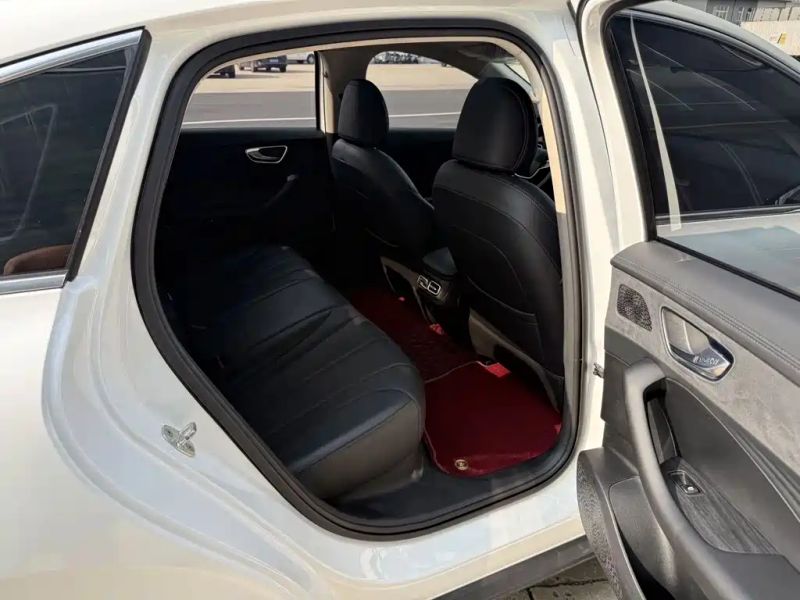 Roewe d7