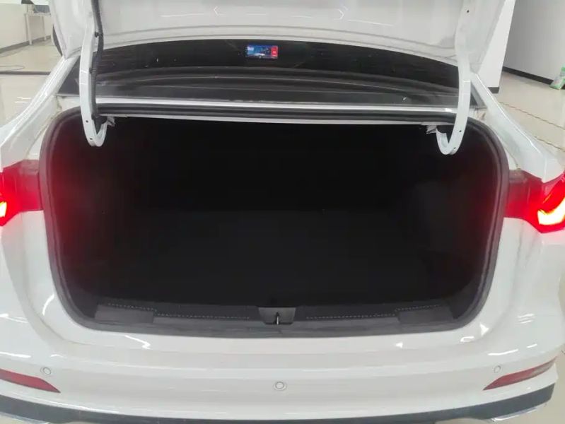 Roewe i5