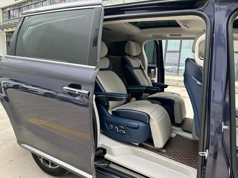Roewe imax8
