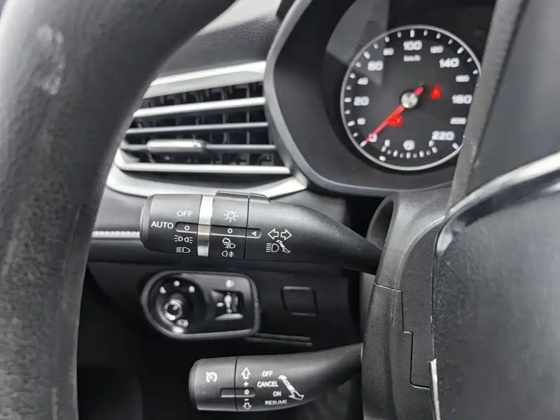 Roewe i5