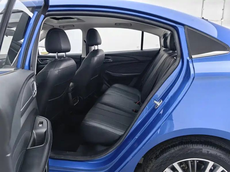 Roewe i5