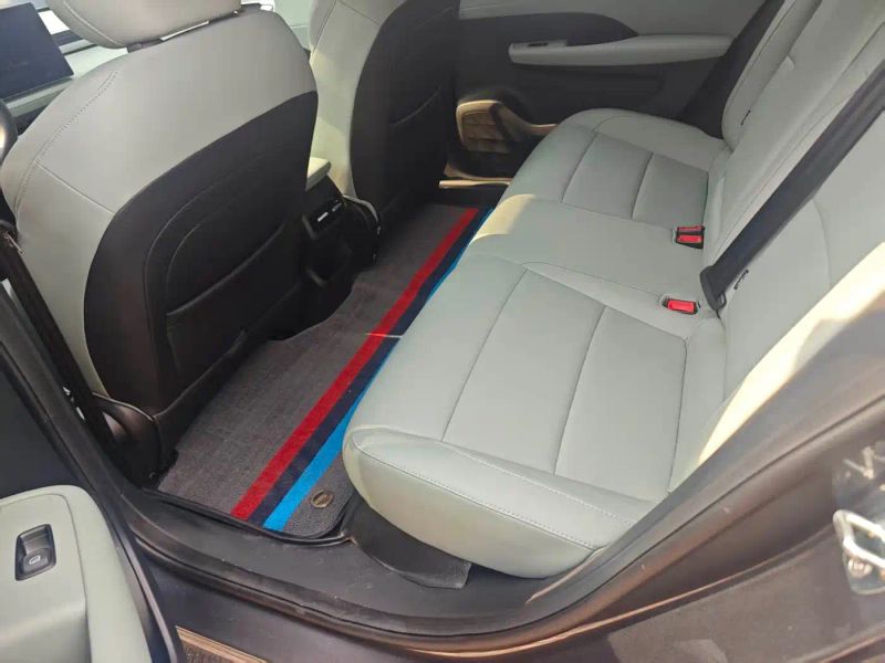 Roewe d6