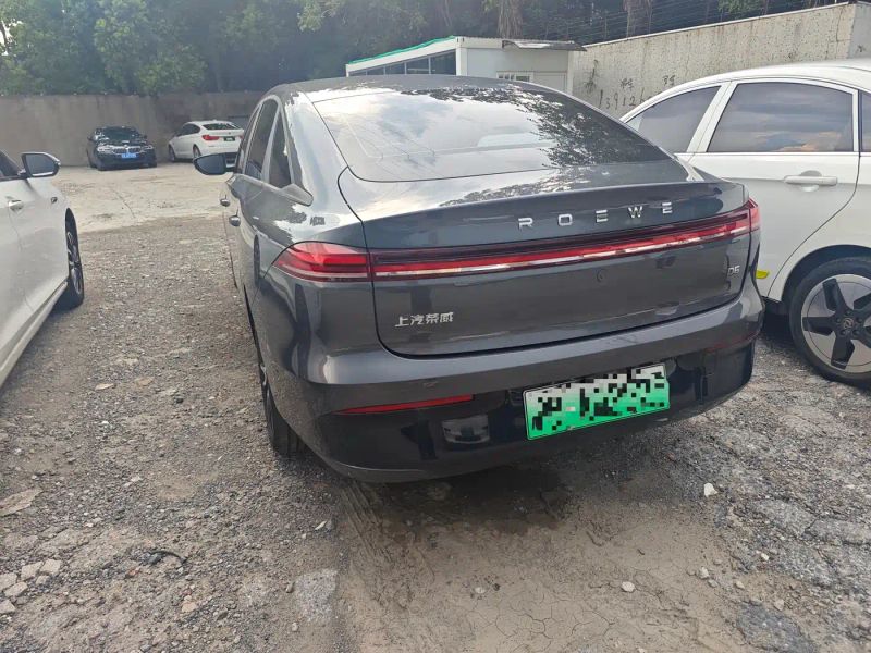 Roewe d6