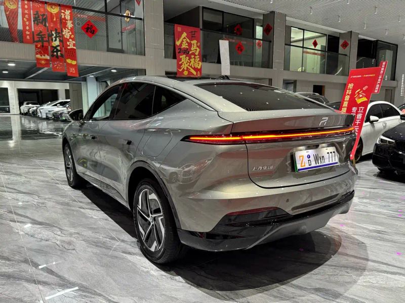 Roewe r7