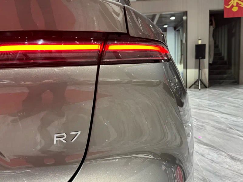 Roewe r7
