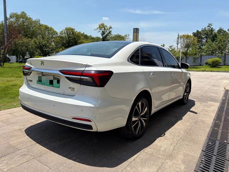 Roewe er6
