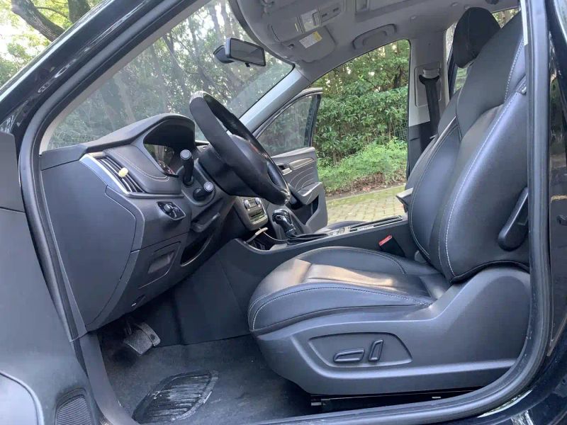Roewe i6