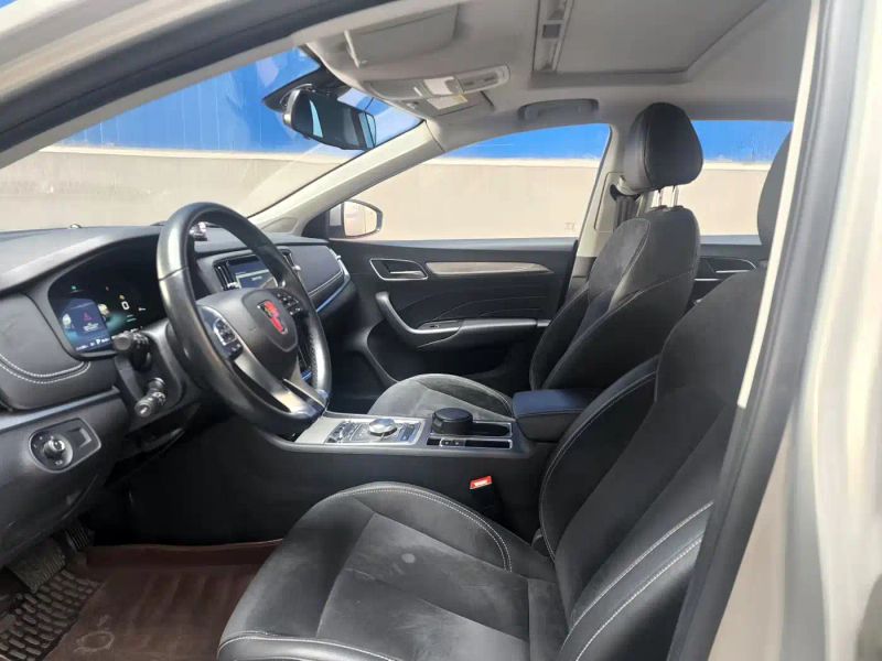 Roewe i6