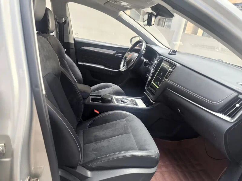 Roewe i6
