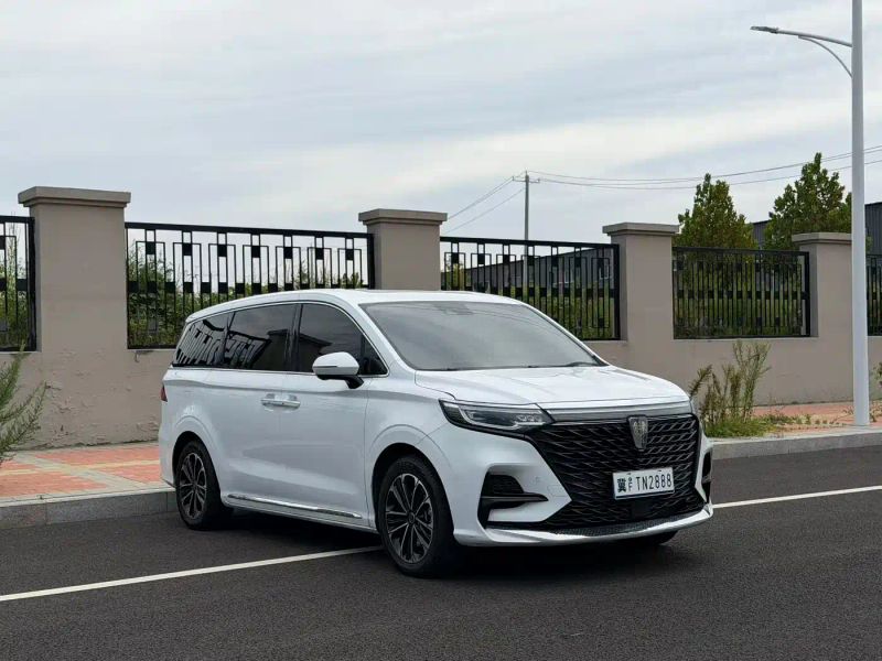 Roewe imax8