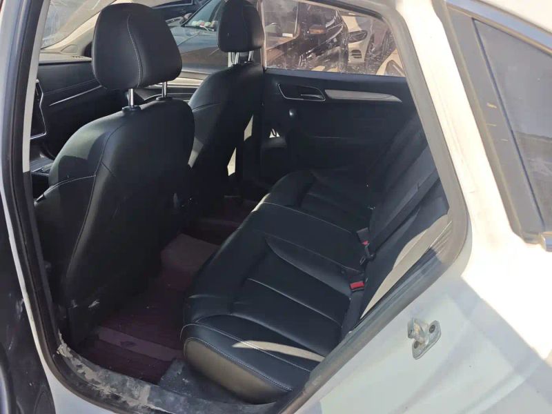 Roewe i6