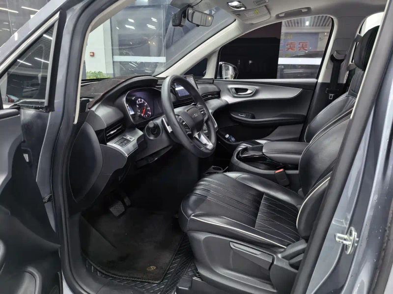 Roewe imax8