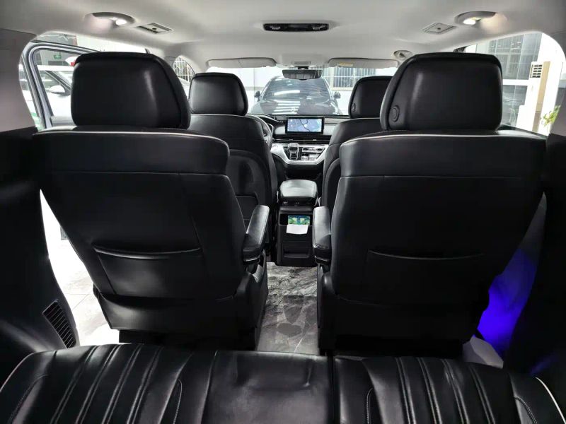 Roewe imax8